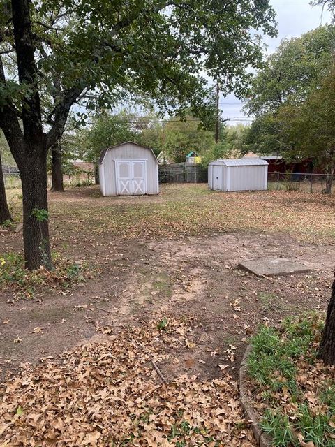 A home in Azle