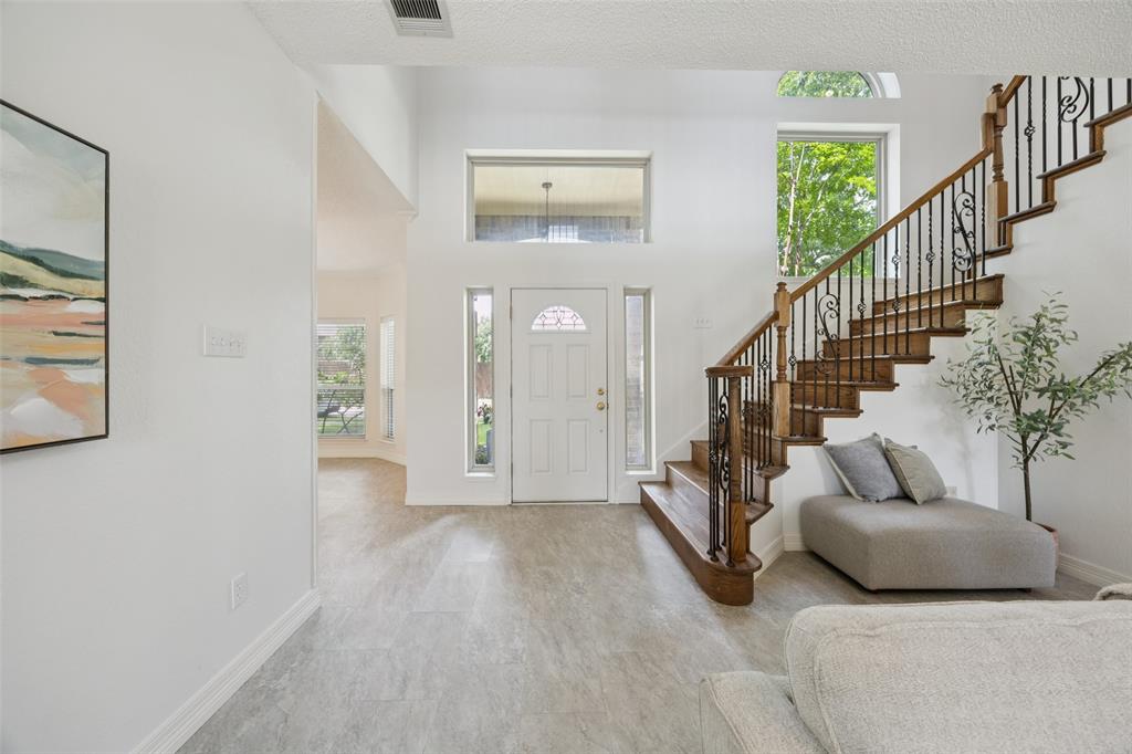 1205 Lakewood Drive