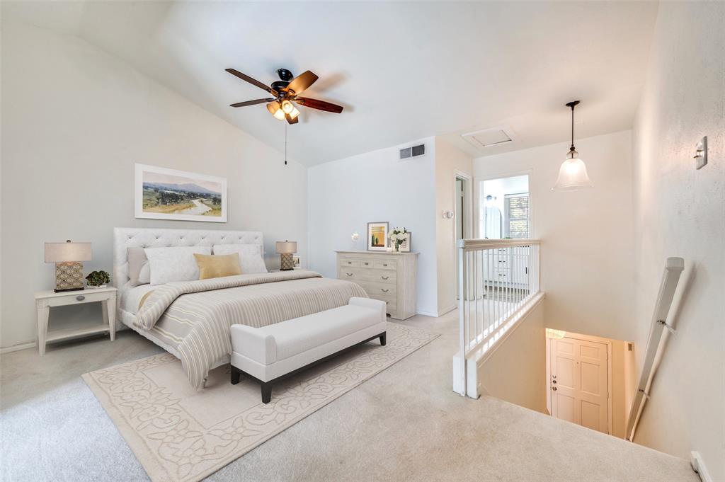 Glen Oaks Twnhms Condo - Residential