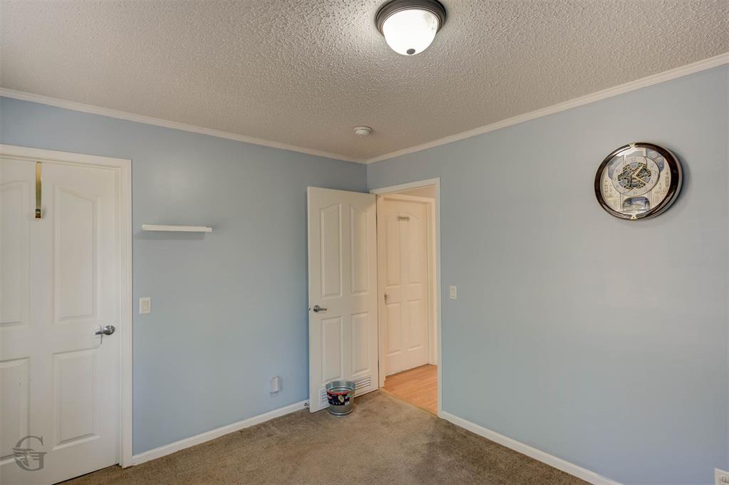 WOOLWORTH - Residential