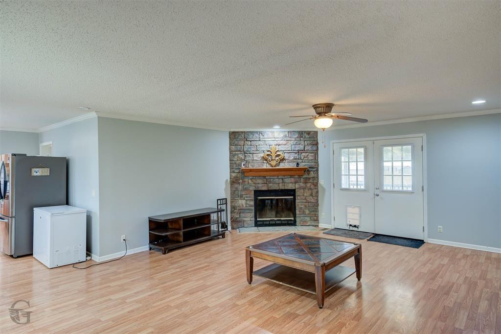 WOOLWORTH - Residential