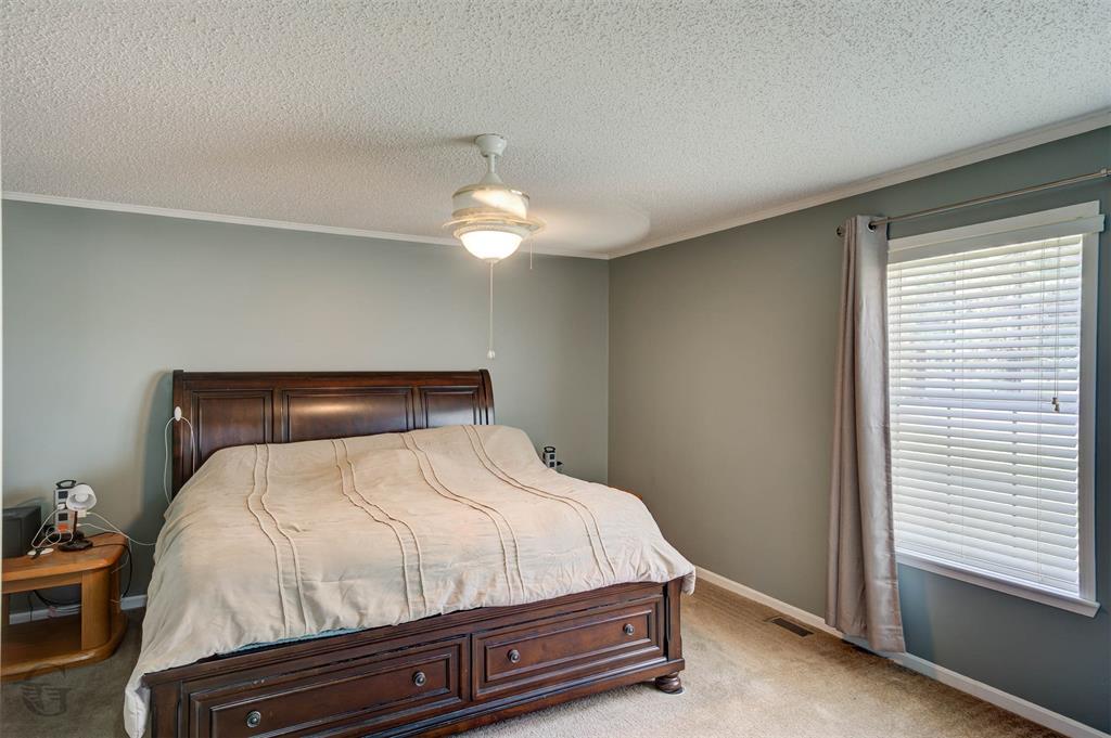 WOOLWORTH - Residential