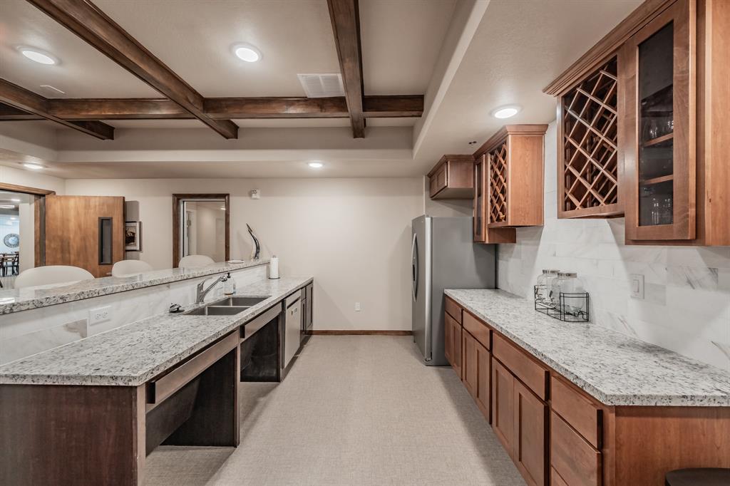 8381 Davis Boulevard 208