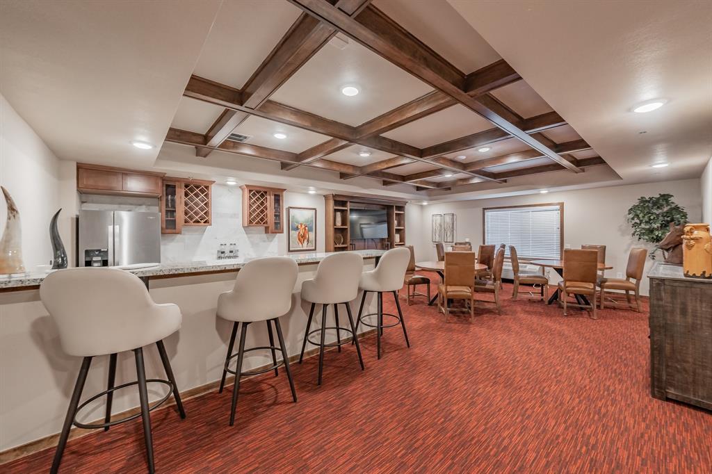 8381 Davis Boulevard 208