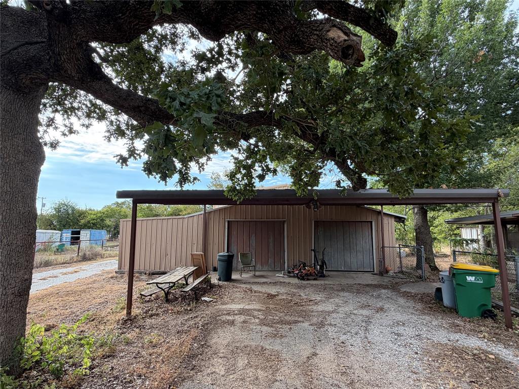 Photo of 108 W Tinsley Drive, Robinson, TX 76706 (MLS # 21403916)