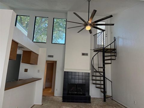 6723 Eastridge Drive 109 Dallas TX 75231