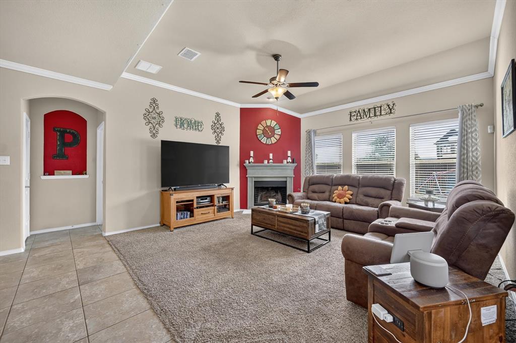 1332 Foxglove Lane