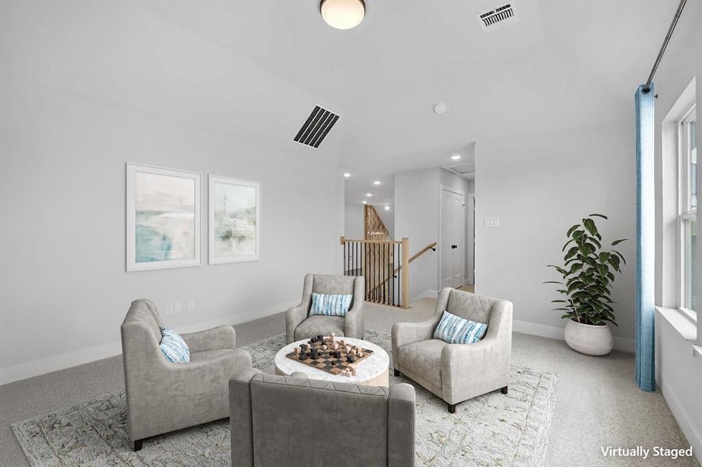 932 Shady Oaks Drive