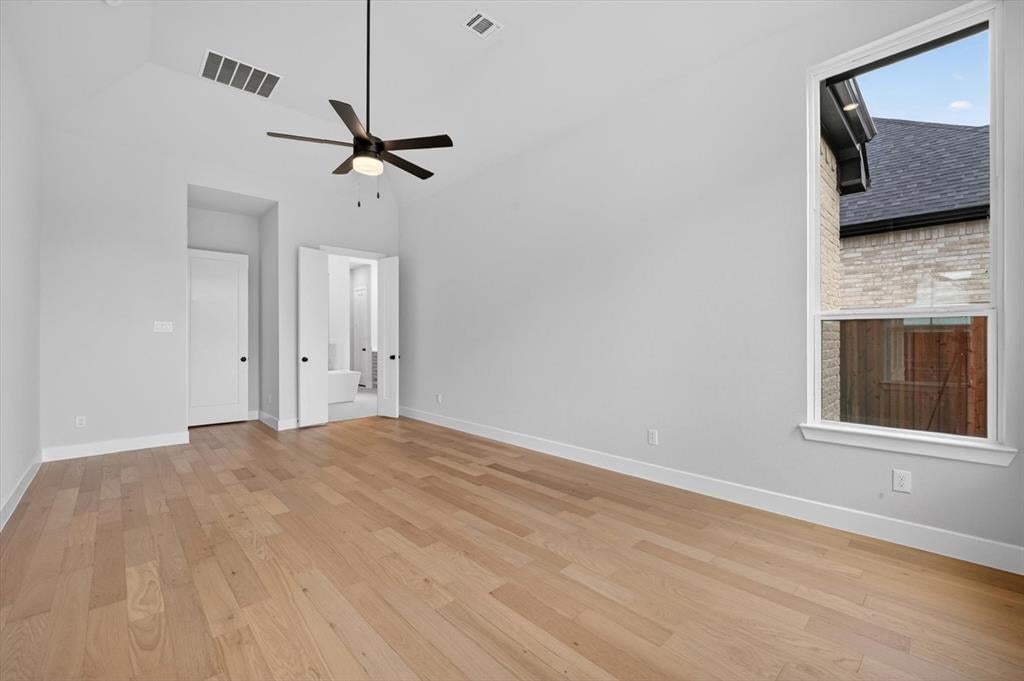 932 Shady Oaks Drive
