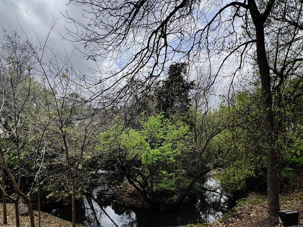 River Oaks Condos - Residential