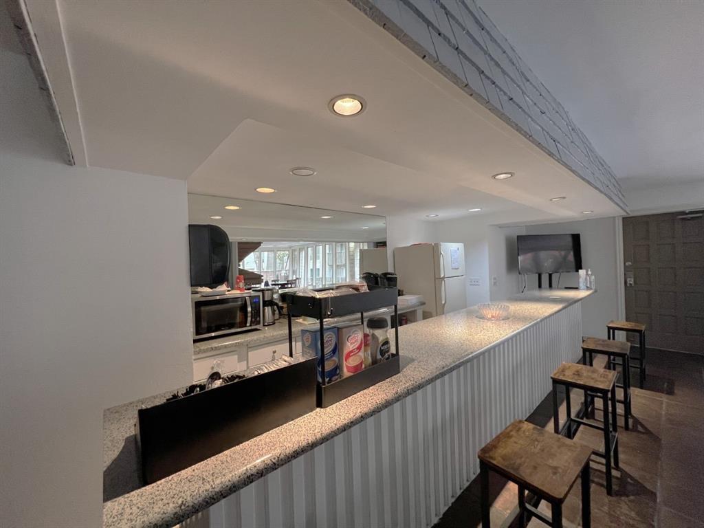 River Oaks Condos - Residential