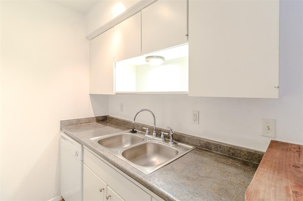 River Oaks Condos - Residential