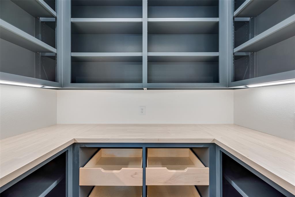 Robertson & Harris - Residential