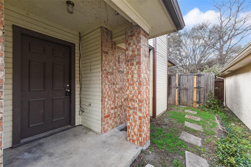 Village Green 01 - Residential