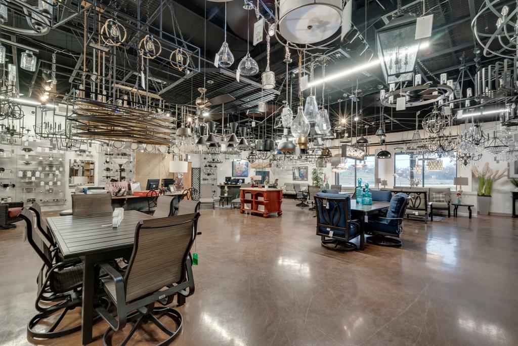 Highland Park - Commercial Sale