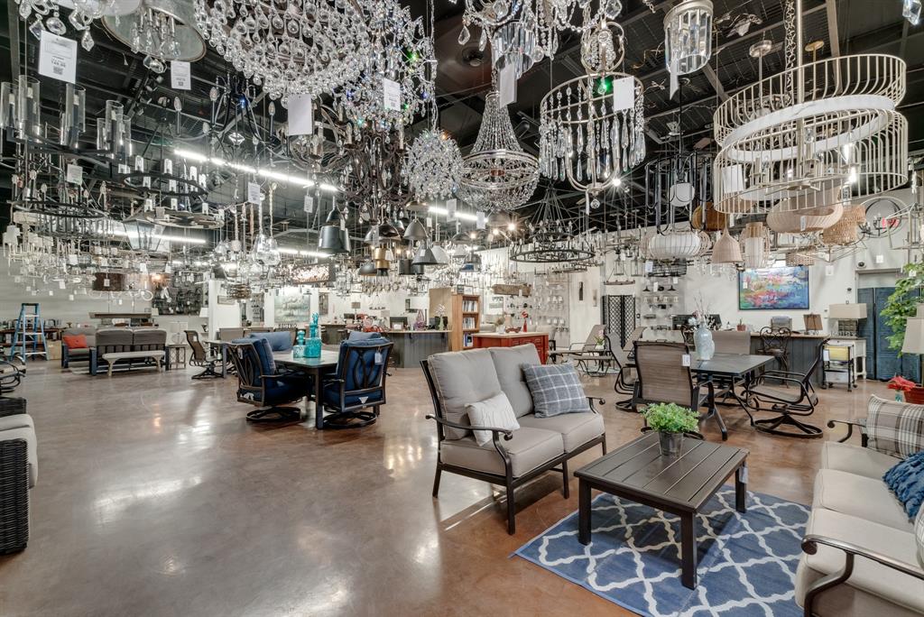 Highland Park - Commercial Sale