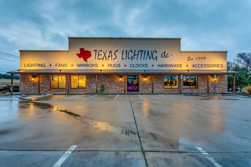 This is an excellent opportunity to acquire a spacious 8,500 sq ft commercial building with exceptional 1-20 frontage in sought-after Parker County. Currently set up as a retail showroom, the building offers nearly 4,300 sq ft of retail space with great visibility and access. Additionally, the property includes almost 4,300 sq ft of warehouse space, providing ample storage and operational capacity.
The building features 16-foot eaves, offering versatility for various uses, and includes a loading dock for easy shipping and receiving. The warehouse is insulated and equipped with gas heaters, ensuring a comfortable working environment year-round. The property also includes separate men’s and women’s restrooms and a break room for staff convenience. Located inside the Hudson Oaks ETJ (Extraterritorial Jurisdiction) but not within the city limits, this property offers both visibility and flexibility for your business.
With its spacious layout, prime location, and strong infrastructure, this property presents a fantastic opportunity for a variety of businesses. Don’t miss out on this rare chance to own a well-positioned commercial space in Parker County. Contact us today to schedule a tour!