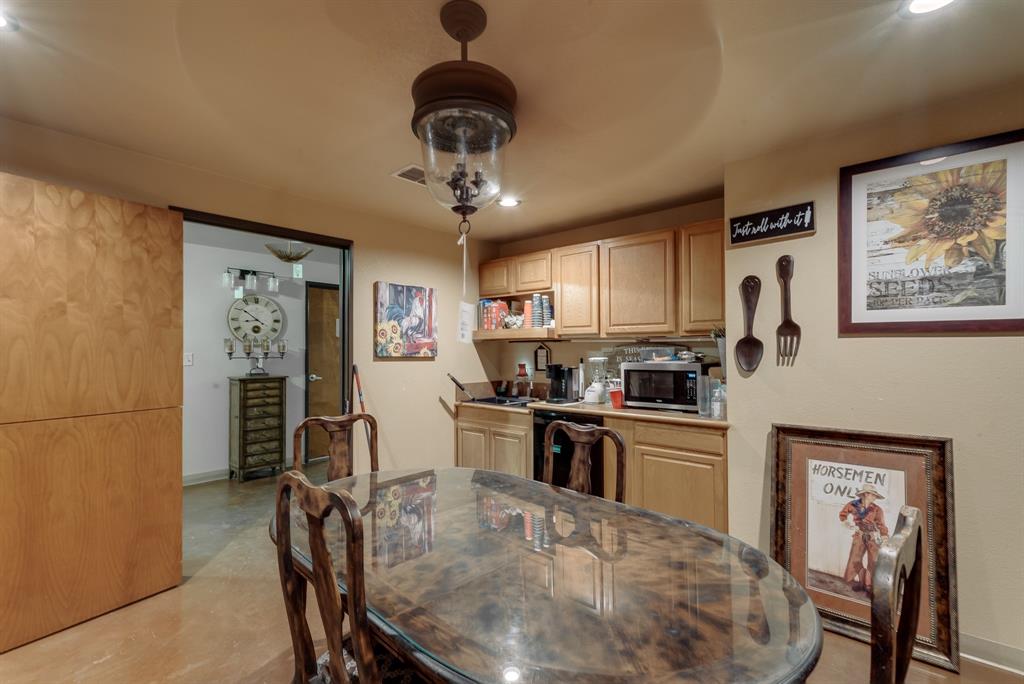 Highland Park - Commercial Sale