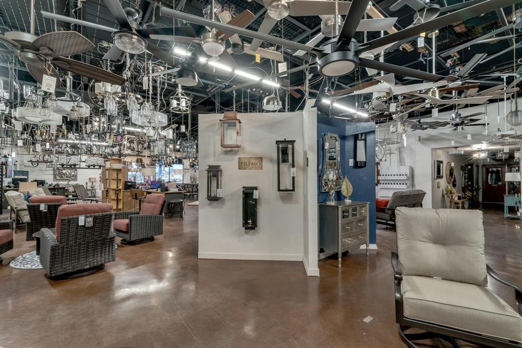 Highland Park - Commercial Sale