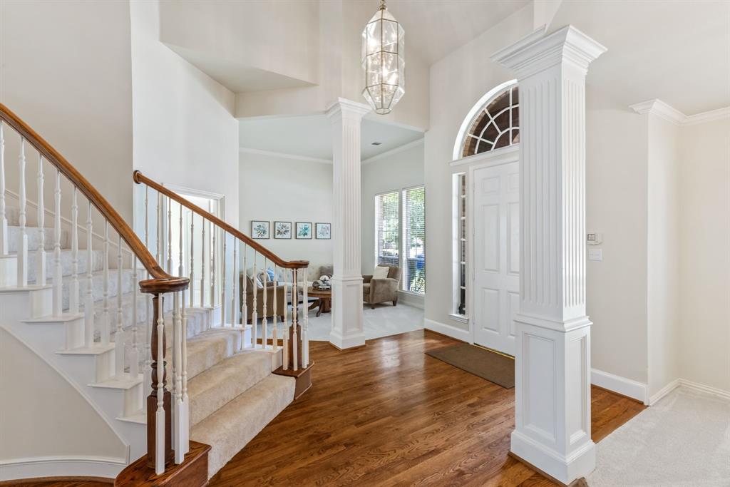 2412 Mesa Oak Trail