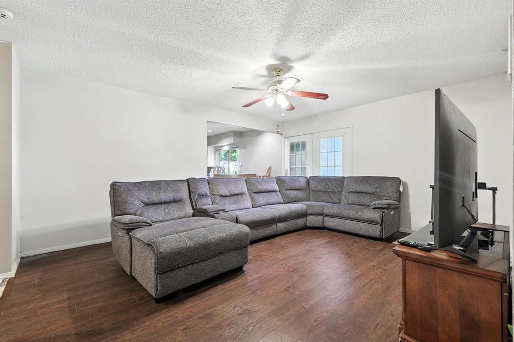 325 Hastings Drive