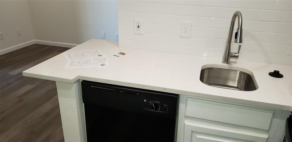 Arlington Oaks Condo - Residential