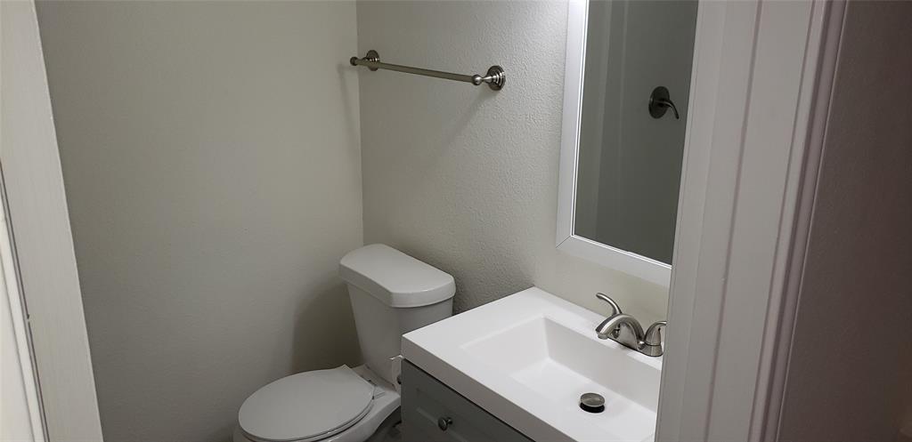 Arlington Oaks Condo - Residential