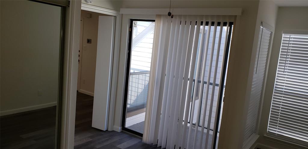 Arlington Oaks Condo - Residential