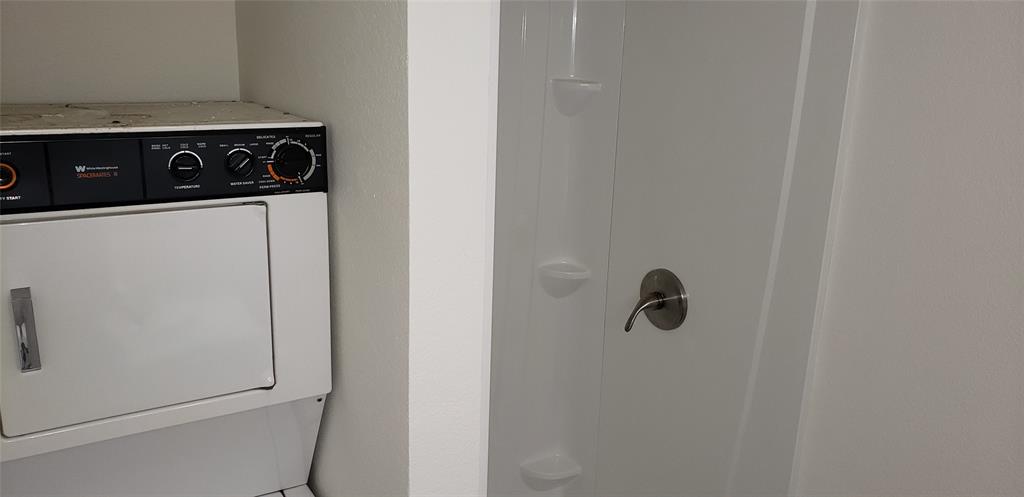 Arlington Oaks Condo - Residential