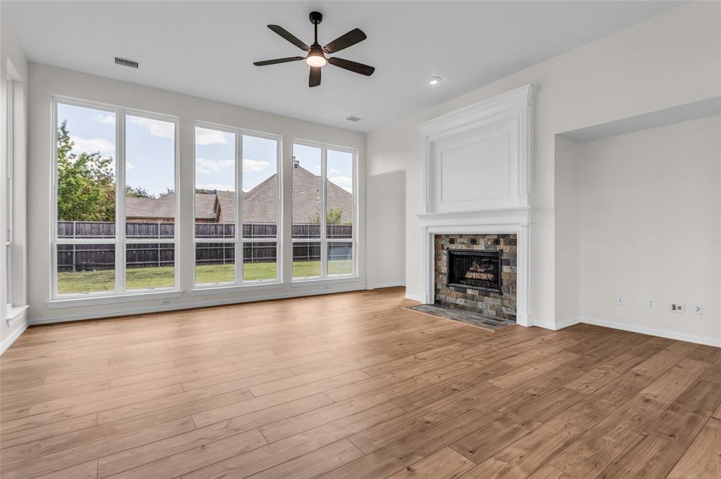 Woodbridge Ph 02c - Residential