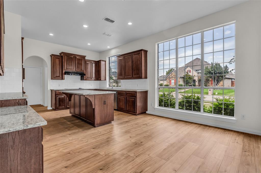 Woodbridge Ph 02c - Residential