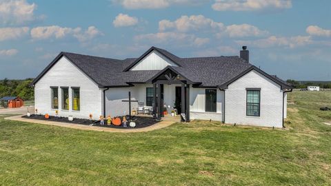 220 La Cresta Lane Mineral Wells TX 76067
