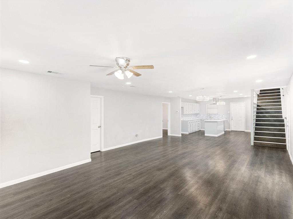 Deerpath Village 03 - Residential