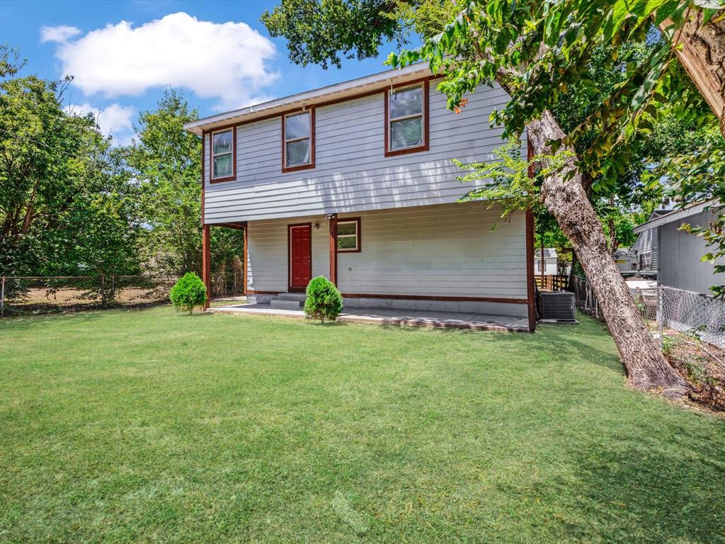 Deerpath Village 03 - Residential