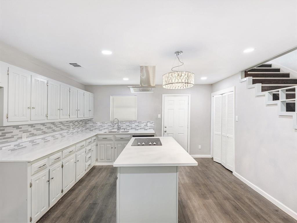 Deerpath Village 03 - Residential