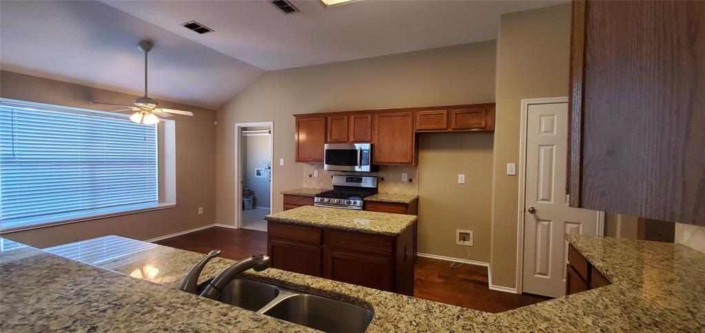 Preston Vineyards IV Ph One - Residential Lease