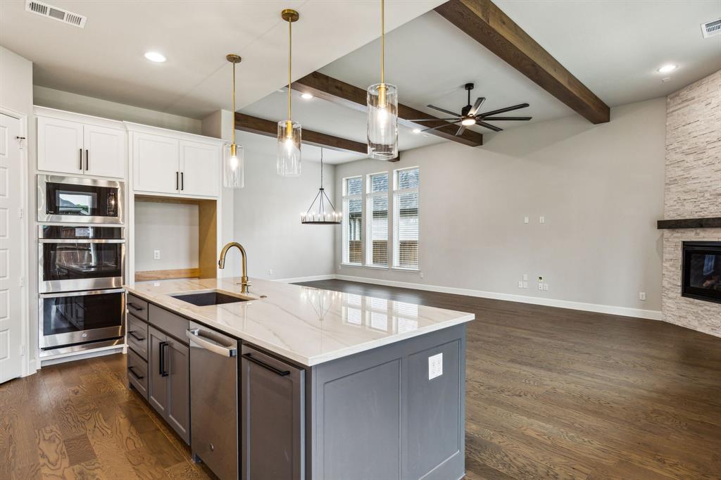 Mustang Lakes - Residential Lease