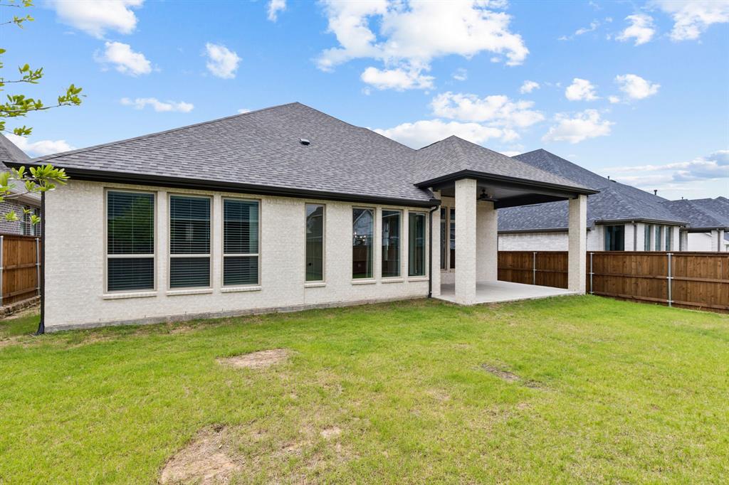 Mustang Lakes - Residential Lease