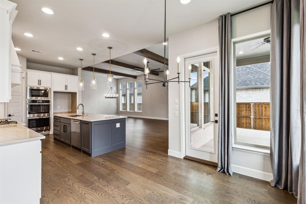 Mustang Lakes - Residential Lease