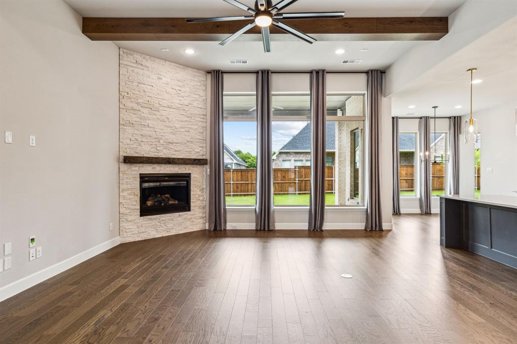 Mustang Lakes - Residential Lease