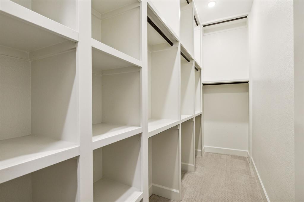 Mustang Lakes - Residential Lease