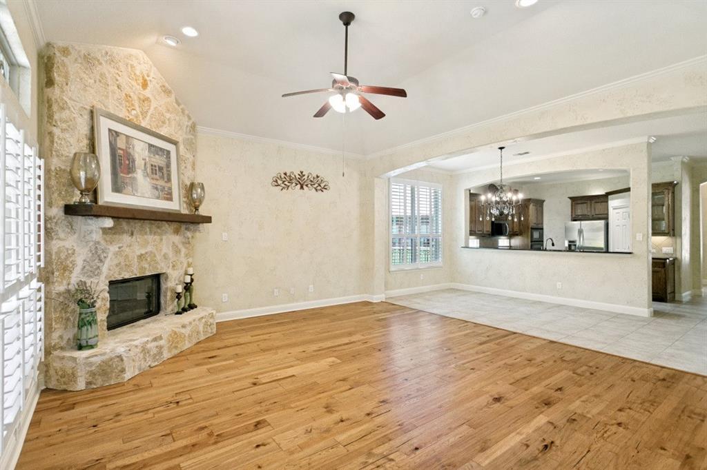 1009 Shoal Creek Court