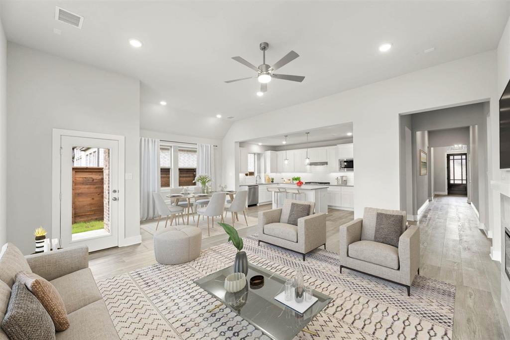 Las Lomas - Residential