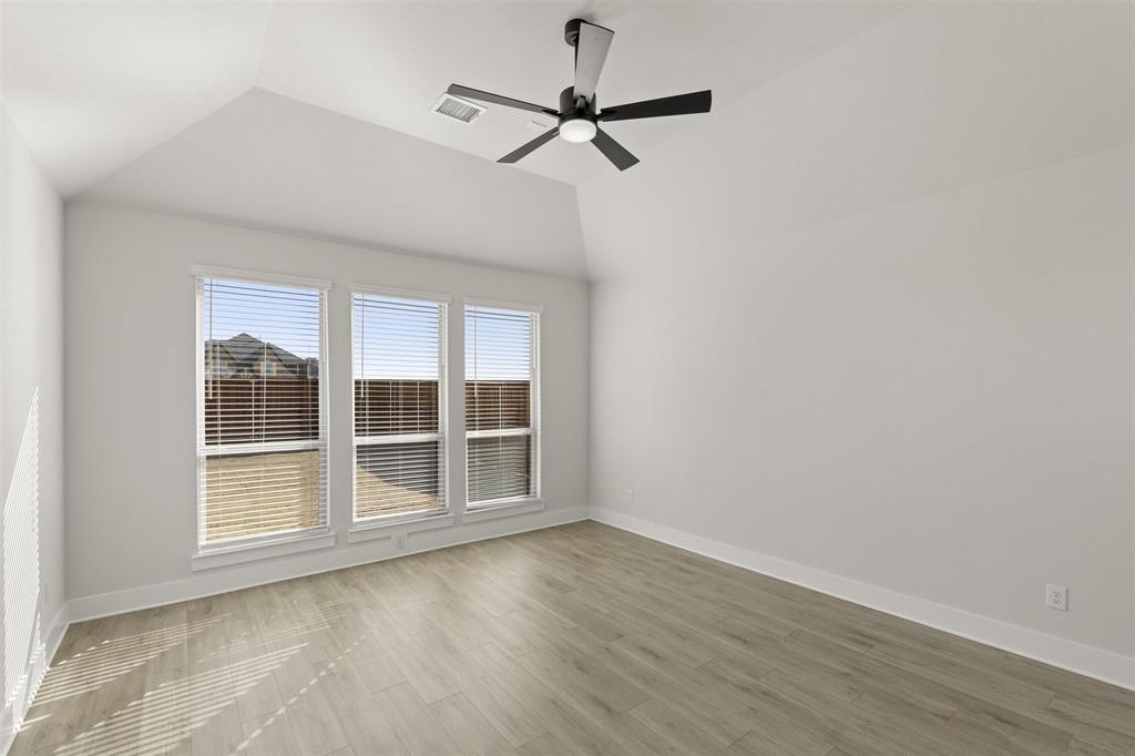 Las Lomas - Residential