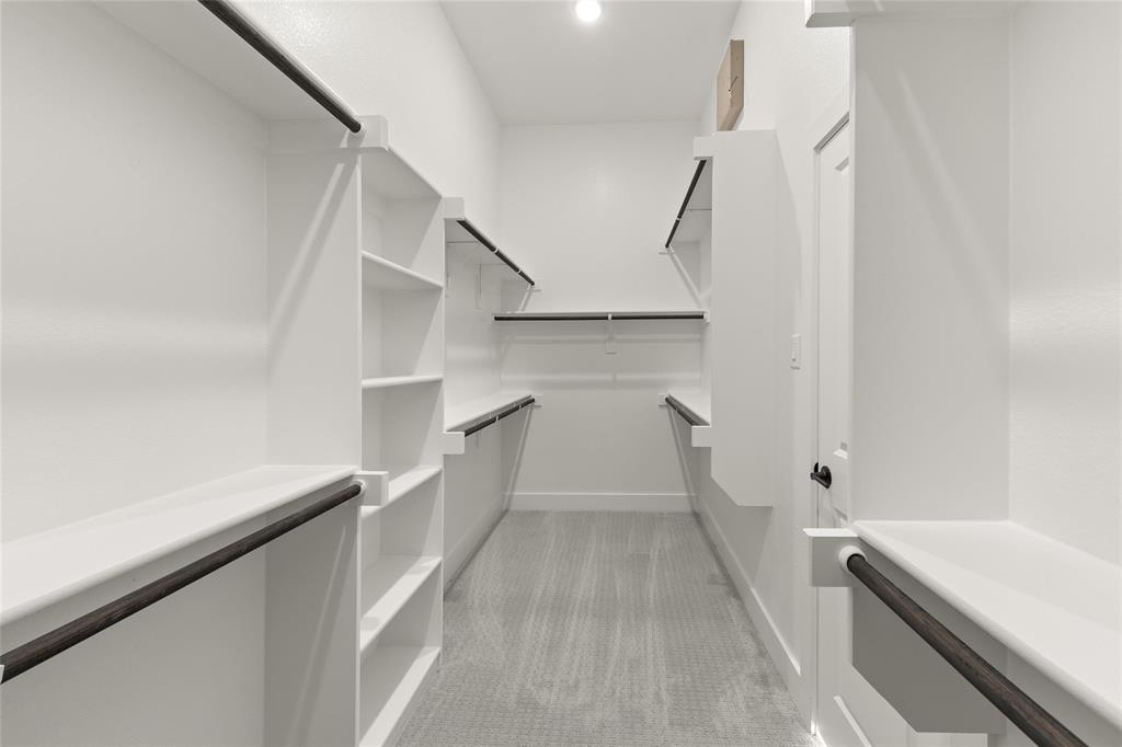 Las Lomas - Residential