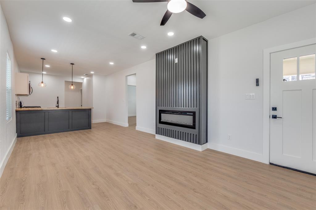 Reaves Place - Residential