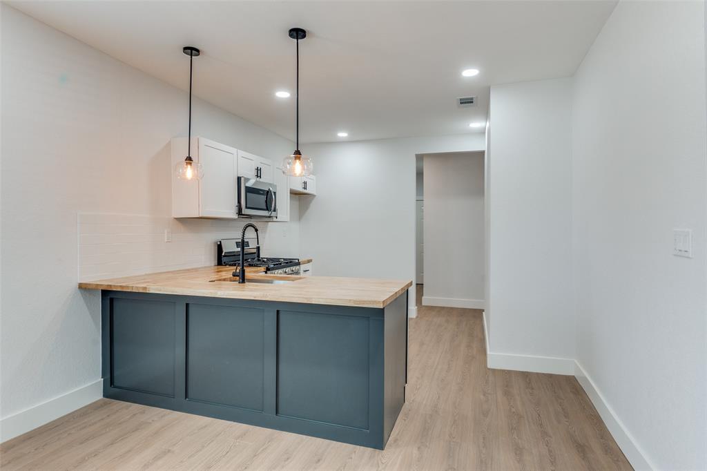 Reaves Place - Residential