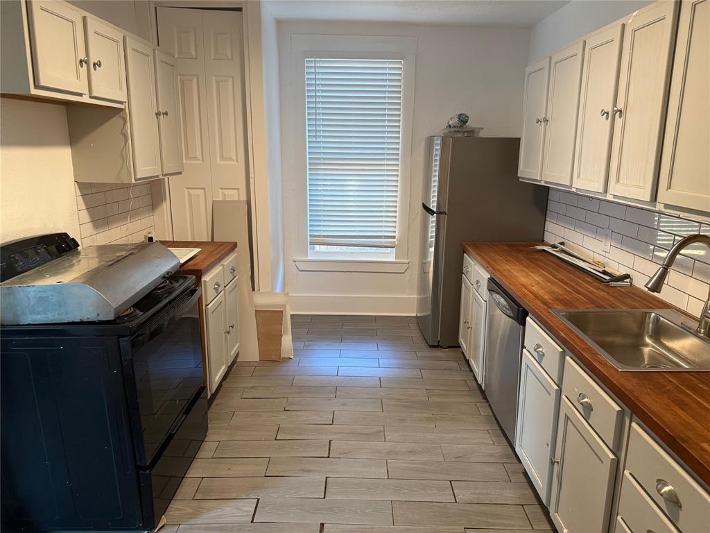 Junius Heights - Residential Lease