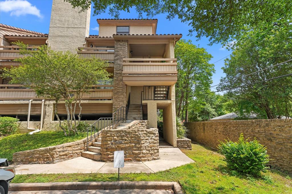 Inwood Crossroads Condo - Residential