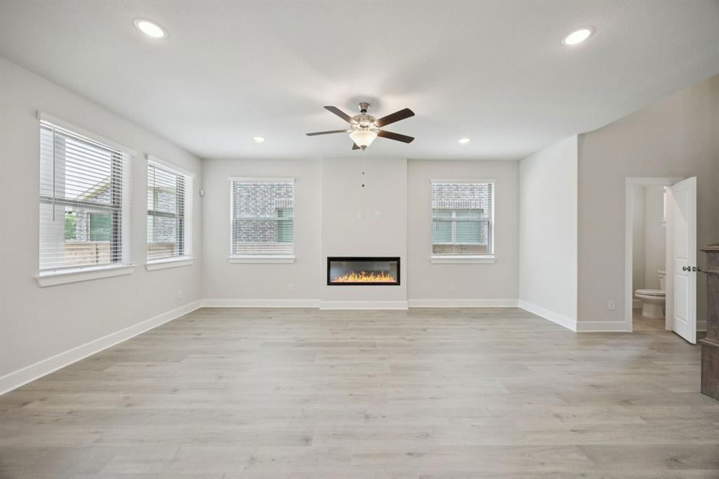 1821 Jade Forest Lane